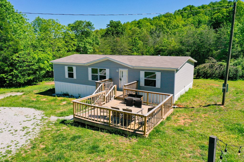 656 Omega Park Road, Somerset, KY 42501