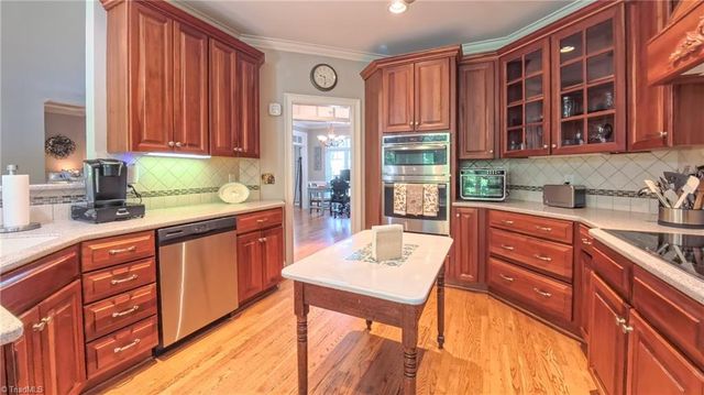 1250 Whitworth Court, Kernersville, NC 27284