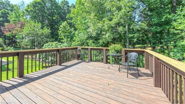 1250 Whitworth Court, Kernersville, NC 27284