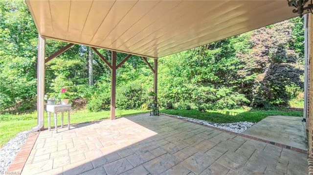 1250 Whitworth Court, Kernersville, NC 27284