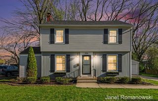 2126 Englewood Drive, Grand Rapids, MI 49506