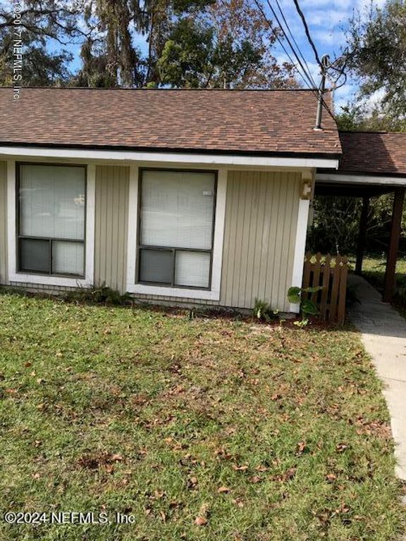 808 MEADOWBROOK Drive C, Orange Park, FL 32073