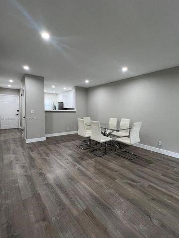 1432 S Lakeside Dr 5, Lake Worth, FL 33460