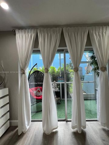 1432 S Lakeside Dr 5, Lake Worth, FL 33460