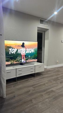 1432 S Lakeside Dr 5, Lake Worth, FL 33460