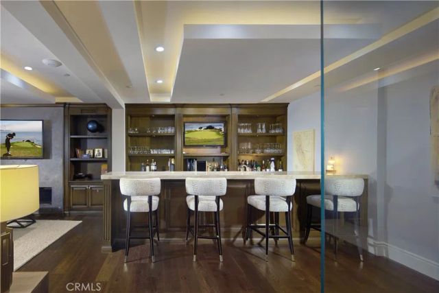 4 Inverness Lane, Newport Beach, CA 92660