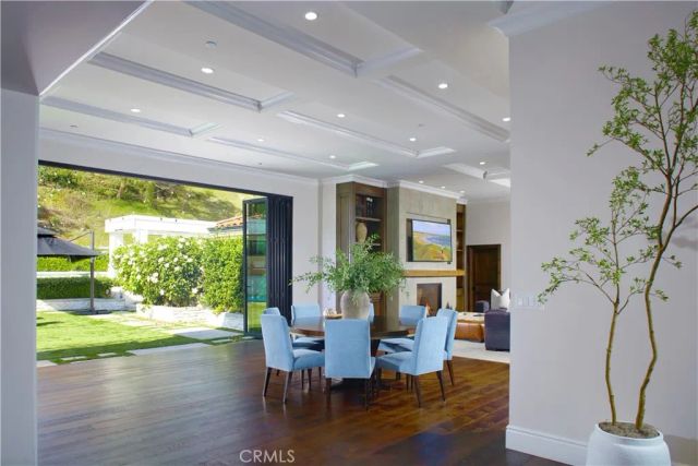 4 Inverness Lane, Newport Beach, CA 92660