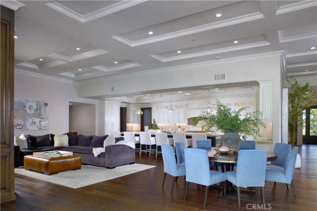 4 Inverness Lane, Newport Beach, CA 92660
