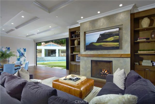 4 Inverness Lane, Newport Beach, CA 92660