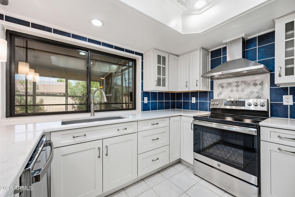 4340 W MICHIGAN Avenue W, Glendale, AZ 85308 — photo 4