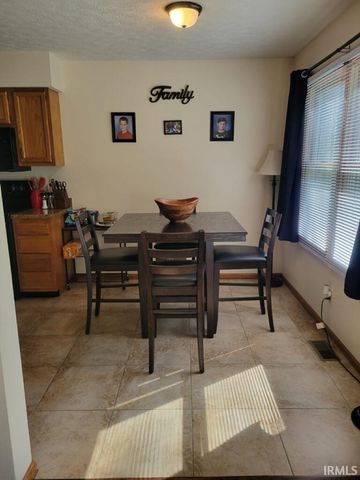 613 W Pine Lane, Ellettsville, IN 47429