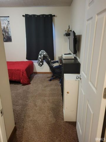 613 W Pine Lane, Ellettsville, IN 47429