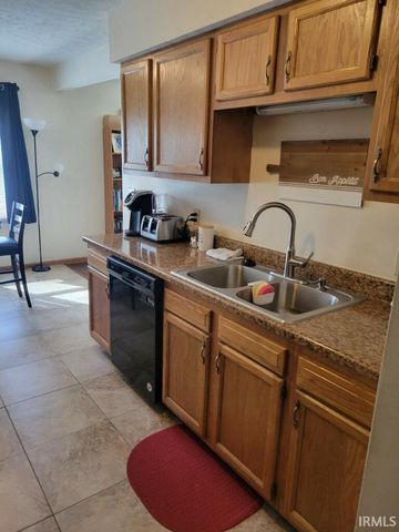 613 W Pine Lane, Ellettsville, IN 47429