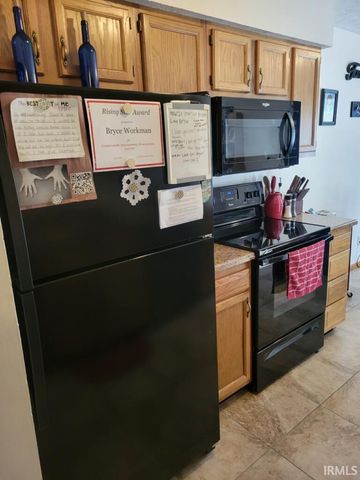 613 W Pine Lane, Ellettsville, IN 47429