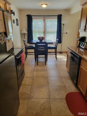 613 W Pine Lane, Ellettsville, IN 47429