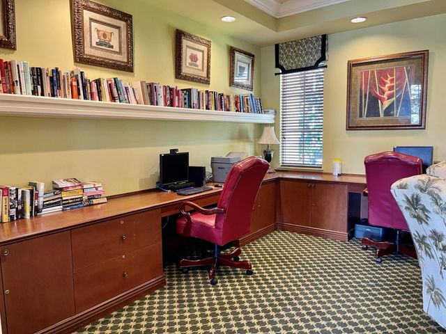 120 Yacht Club Way 305, Hypoluxo, FL 33462