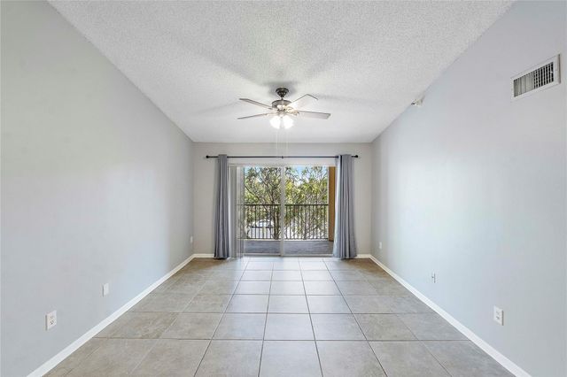 120 Yacht Club Way 305, Hypoluxo, FL 33462
