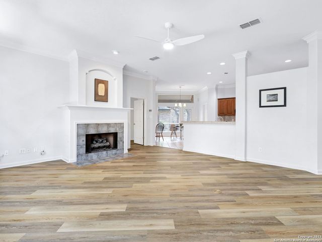 26 Silverhorn Drive, San Antonio, TX 78216