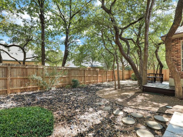 26 Silverhorn Drive, San Antonio, TX 78216