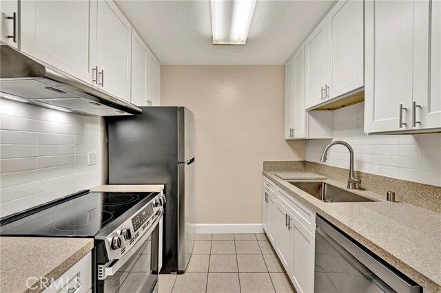 1010 W MacArthur Boulevard 55, Santa Ana, CA 92707