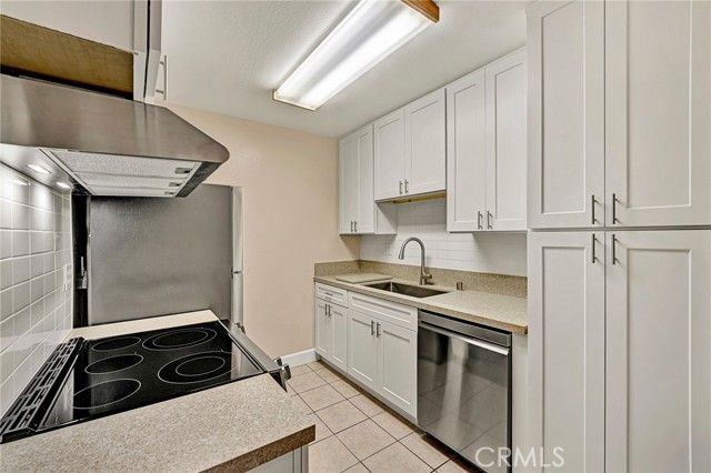 1010 W MacArthur Boulevard 55, Santa Ana, CA 92707