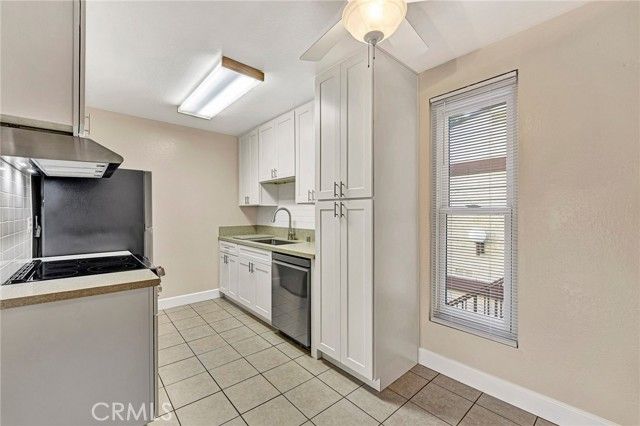 1010 W MacArthur Boulevard 55, Santa Ana, CA 92707