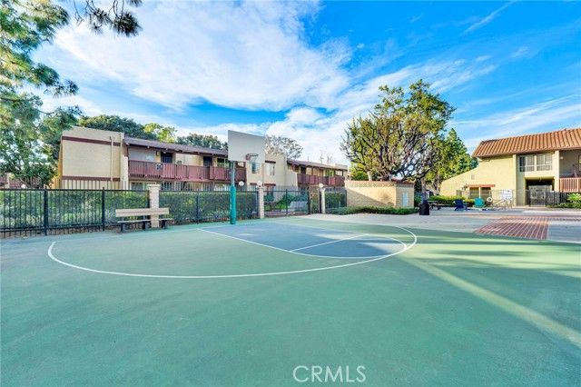 1010 W MacArthur Boulevard 55, Santa Ana, CA 92707