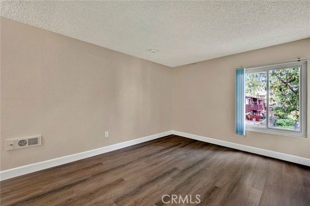 1010 W MacArthur Boulevard 55, Santa Ana, CA 92707