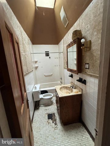2315 N JESSUP ST, Wilmington, DE 19802