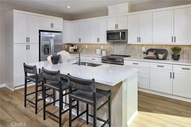 5929 Gramercy Way, Eastvale, CA 92880