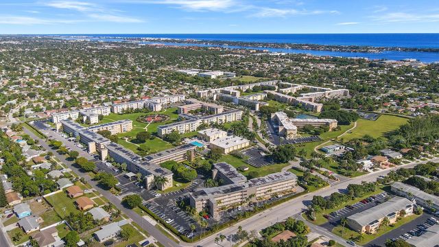 2515 NE 2nd Court 315, Boynton Beach, FL 33435