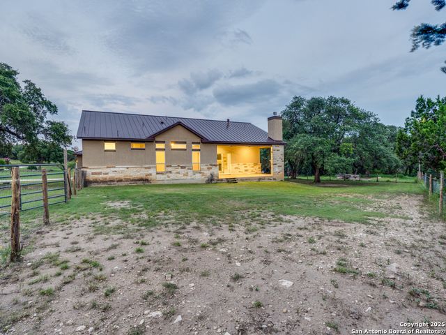 629 Windmill Ranch, Spring Branch, TX 78070