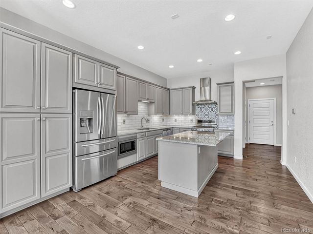 10062 Belvedere Circle, Lone Tree, CO 80124