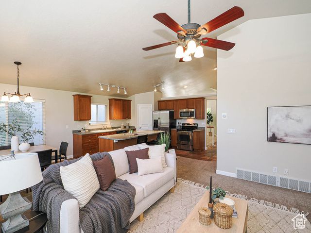561 E LAND RUSH DR, Midvale, UT 84047