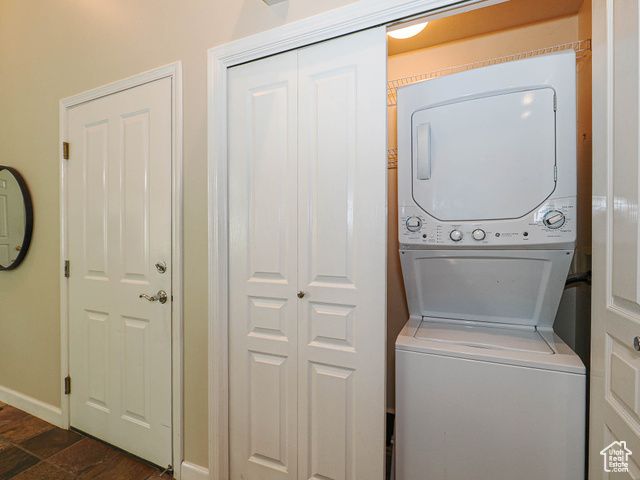 561 E LAND RUSH DR, Midvale, UT 84047