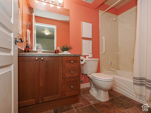 561 E LAND RUSH DR, Midvale, UT 84047