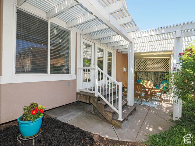 561 E LAND RUSH DR, Midvale, UT 84047