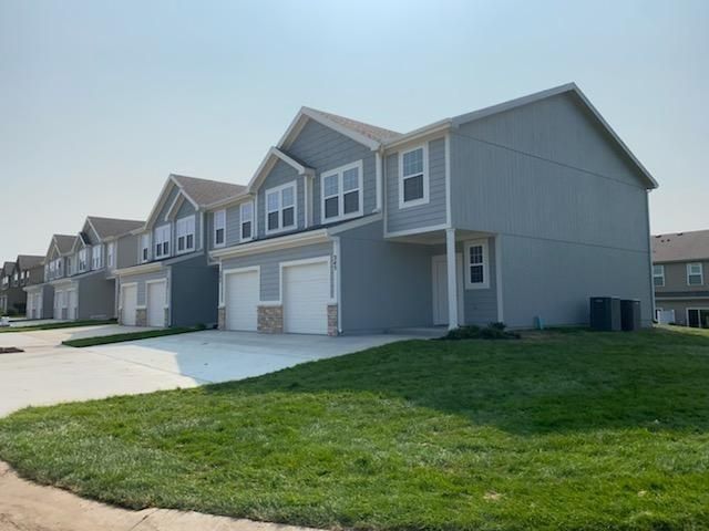 333 - 345 N 5th Terrace Terrace, Louisburg, KS 66053