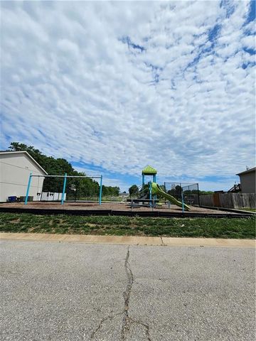 333 - 345 N 5th Terrace Terrace, Louisburg, KS 66053