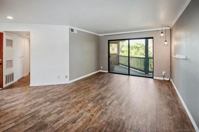 2976 Anawood Way, Spring Valley, CA 91978