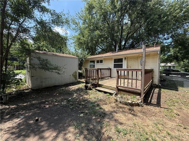 4529 N Forest Avenue, Kansas City, MO 64116