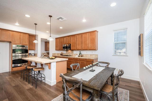 2660 Flintlock Ln, Rocklin, CA 95765
