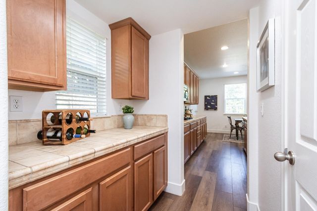 2660 Flintlock Ln, Rocklin, CA 95765