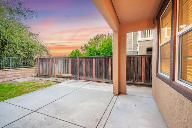 2660 Flintlock Ln, Rocklin, CA 95765