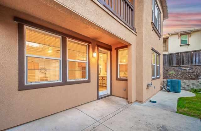 2660 Flintlock Ln, Rocklin, CA 95765