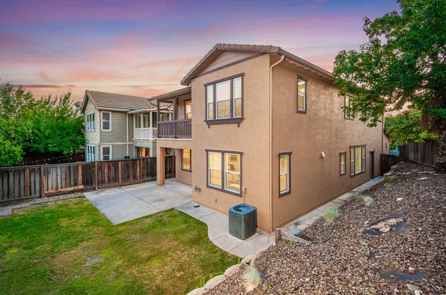 2660 Flintlock Ln, Rocklin, CA 95765