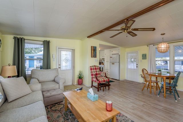 20000 US HIGHWAY 19 N 629, Clearwater, FL 33764