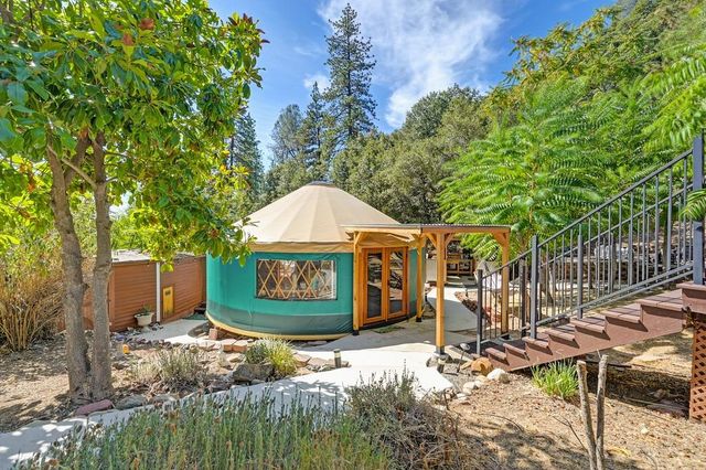 333 Pine St, Colfax, CA 95713