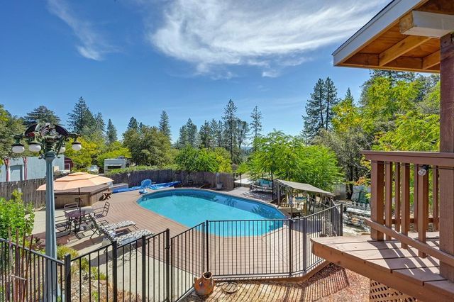 333 Pine St, Colfax, CA 95713