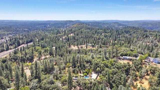 333 Pine St, Colfax, CA 95713